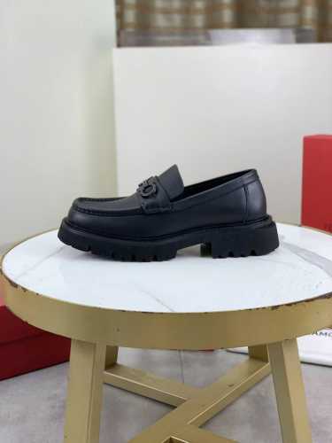 工厂p价p 顶级品质 Salvatore Ferragamo 菲拉格慕商务皮鞋 1:1顶级代购品质 鞋面进口精选原版开边珠小牛皮 内里垫脚均用进口原版水染牛皮