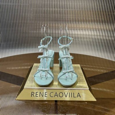 顶级版 R C 2024S Rc经典款蝴蝶结粗高跟凉鞋，多彩水晶蝴蝶结装饰在足背，以小巧的水钻彩组成的彩色蝴蝶结，带出高贵肌肤感，亮眼的珊瑚色系在足背跳岀，完美