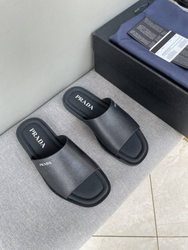 原单品质 Prada普拉达经典款 凉鞋 牛皮垫脚 黑色 39-44齐码现货