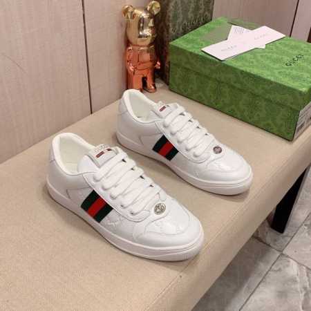 情侣新款: 厂价: 古奇gucci* 最新爆款休闲鞋，顶端品牌奢侈～代购，顶级～质量。鞋面選用进口透气牛皮搭配材质透气羊皮垫脚 精细做工。原版个性时尚柔软橡膠耐 - 点击图像关闭