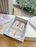 G987代购级别 早春Jimmy Choo吉米周推出水钻尖头拖鞋穆勒拖鞋美得心醉 大小不一水钻条带有光折射的时候 Bluingbluing超闪呈现即温柔又闪耀的