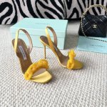 Aquazzura 菠萝24年新款 水晶钻链条高跟凉鞋 丝绸面，羊皮里，真皮底 正码:35-39订做34.40.41.42 跟高:10cm