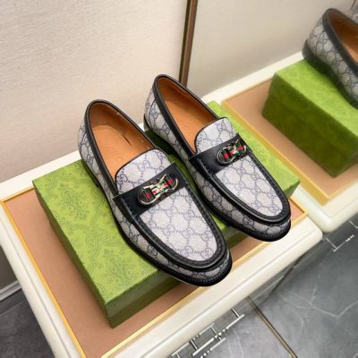 工厂p价 Gucci 古奇 里 爆款豆豆鞋顶端品牌奢侈 顶级 质量 最新時尚豆豆鞋 ..鞋面選用原版头层牛皮制造. 全头层水染皮内里 原版个性时尚柔软橡膠耐磨防