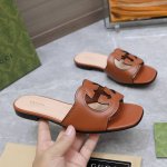 夏季新款现货上新啦Gucci 高品质拖鞋 双G镂空 镶边互扣式Gg中跟精品拖鞋 专柜原版开模精心制作，匠心铸造经典 跟高：1.0Cm 5.5Cm 跑量价：平底