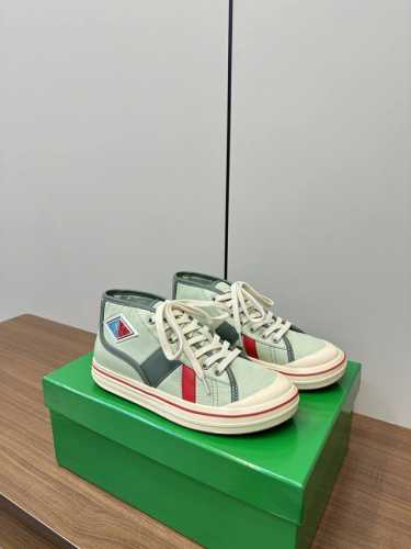 Bottega Veneta 2025新款首发Eliot情侣款时尚运动鞋 帆布鞋 BV全新的 Eliot