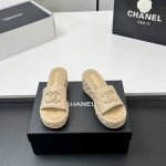 主推款 顶级品质 实物拍摄太美啦Chanel2670新款菱格链条厚底拖鞋坡跟防水台凉拖鞋 真的太美啦吧 香奈儿属于夏天的颜色 仙女必备爆款 太喜欢这双鞋了 ch