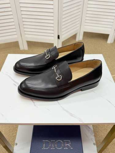 dior-迪奥 原版1:1高品质出厂皮鞋。进口原版料，进口版原牛皮，水染牛皮内里，原版Tpu大底，码数:39-44。 45定做不退换 Ky