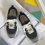 顶级版本 情侣款 dior迪奥 最新Run'n'dior 系列 情侣款 针织 飞织 厚底 休闲 运动鞋 原版购入开发 做货 这款 Run'n'dior 运动鞋是