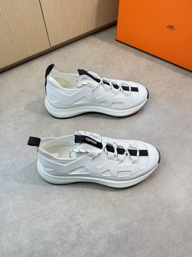 Hermes 爱马仕 -高端品质 原单休闲运动鞋 -鞋面：纳帕小牛皮、锻造工艺、针织布匹、鞋身品牌织带、注塑品牌Logo -内里：垫脚；水染牛皮 -大底：超轻T