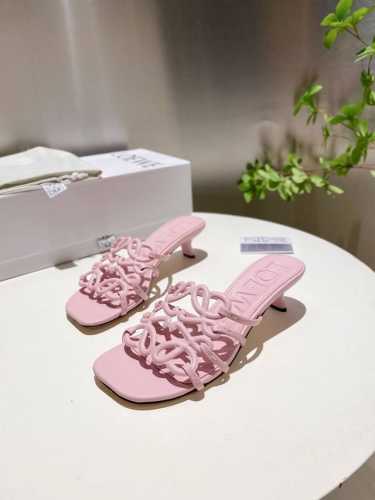 批真皮底 胶底 2025最新罗意威Loewe Ss夏季限定镂空拖鞋 上脚真的太美了 强烈推荐 超级懒人拖 明星博主同款 面料 进口羊皮 里料:进口羊皮 大底:真