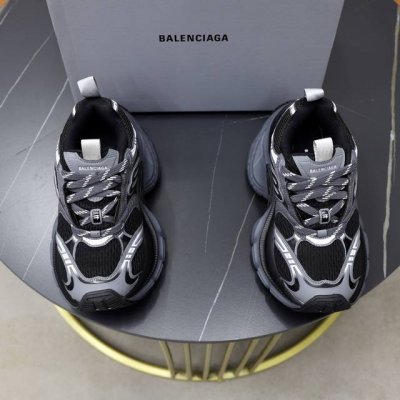 出厂价Pp： Balenciaga巴黎世家 Cargo 6Xl Sneakers 圆头系带 低帮生活网布系带低帮走秀复古 Balenciaga始终站在时尚前沿