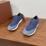 Loropiana 诺悠翩雅 360 Lp Flexy Walk男士运动鞋 这款运动鞋采用针织羊毛鞋面，后跟光滑小牛皮革包裹，套脚式设计搭配系带调节，鞋口复杂的