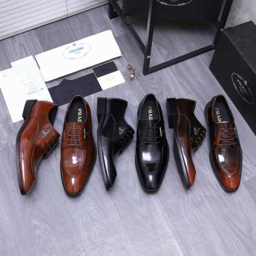 商品商标：prada 普拉达 商务套脚皮鞋 正码码数: 38-44 45定做不退换 商品材料：精选 珠光擦色牛皮鞋面 牛皮内里 原版大底