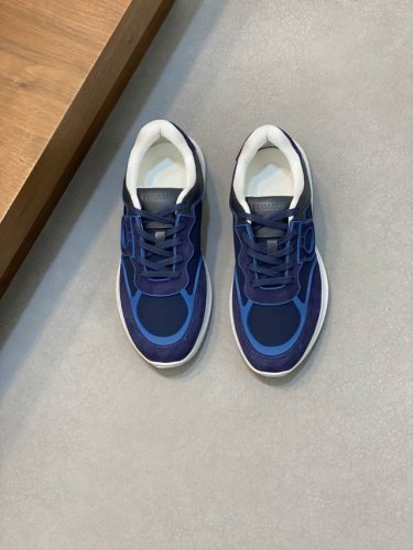 Ferragamo 菲拉格慕 -高端品质 原单 -鞋面：原版牛反绒皮配透气网布、鞋身车缝品牌Logo -内里：品牌帆布，垫脚；水染牛皮 -大底：橡胶大底 -超高