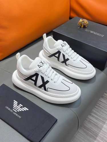商品名称：Armani 阿玛尼 正规码数: 38-44 休闲鞋 商品材料：精选 滴胶网布鞋面，柔软羊皮垫脚；原厂特供大底。