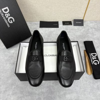 d&G 杜嘉-班纳 Dolce&Gabban* 莫卡辛便鞋 男士乐福鞋皮鞋 以全新版本创意呈现 采用亮面漆皮 雾面开边珠 粒面牛皮 打蜡牛皮 高丝光磨砂牛皮饰以