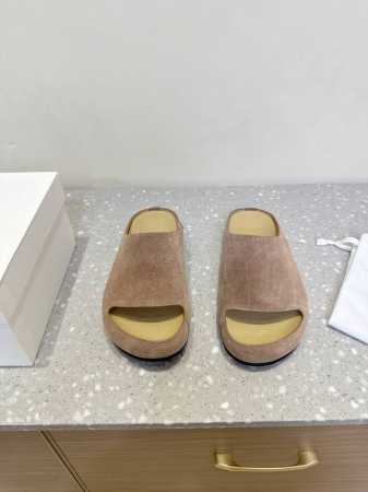 the Row 小众潮牌 25Ss春夏新品 水台 勃肯 拖鞋 这不用多说，是近两年最火之一的品牌，几乎博主人手一双！春天的季节就要到了，推荐这款随性又不乏设计感 - 点击图像关闭
