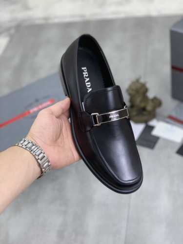 工厂p价p 实价 水染牛里 原单品质prada .普拉达 原单代购 高端商务皮鞋 面料 采用意大利进口小牛皮水染牛里 牛皮里特供原版大底 做工精细 实物_拍摄S