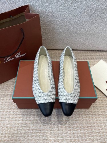 Loro piana Lp 25Ss 春夏新款 经典绝美 复古平底单鞋 极简主义风格 复古又级 简约又大气 属于非常耐看的款式 高级百搭之王一年四季春夏秋冬皆适