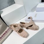 高品质出厂 ！顶级品质Dior 迪奥 25春夏新品 顶级版本舒适好穿的套包单鞋！ 新品绸缎布面绑带芭蕾鞋！经典优雅元素，高定绸缎！高级感十足！国内外博主刷爆的一