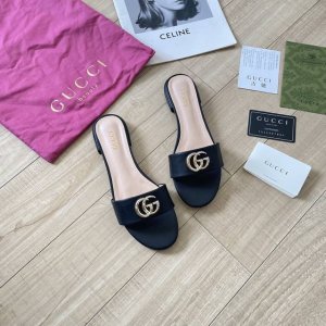 橙子出厂价p gucci 古驰 夏季新款 水钻双G扣平底拖鞋 一字拖 休闲凉拖 码数 35-41