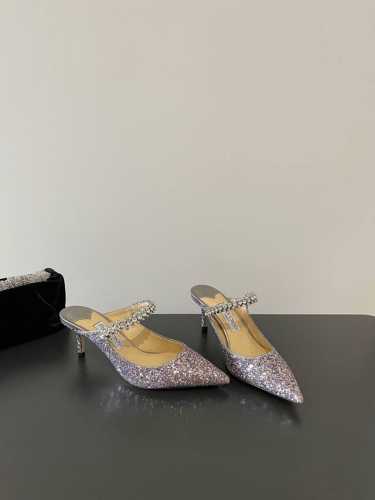jimmy Choo 最高品质 最新经典钻石链条 格力特重工艺水晶半拖鞋单鞋 同步专柜 主打精致 舒适度休闲 甜美 无解风都轻松满足 Blingbling 迎面