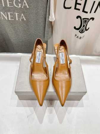 高版本出厂 JIMMY CHOO*｜JC 吉米周2025ss新款简约尖头小猫跟高跟鞋单鞋 原版套楦，完美的线条，简约大气上脚显气质粗跟舒适百搭，还能拉长双腿显高 - 点击图像关闭