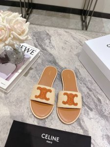celine思琳春夏最新款复古凯旋门时髦凉鞋夏天搭配袜子 简直绝绝子了复古的点上带上了满分时髦感颜值 绝原版购入开发 依旧最高输出还原原版定制编织材料、内里牛皮