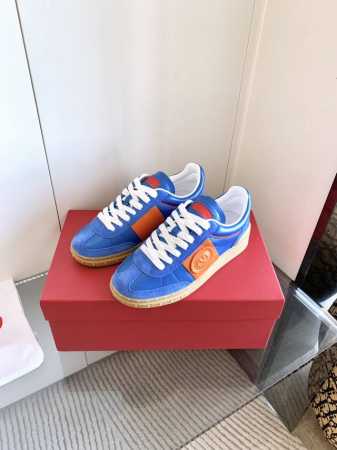 出厂价P P390、 顶级版本：情侣款 Valentino华伦天奴 全新Runboot系列 情侣款 厚底 休闲 运动鞋 原版购入开发 做货 全新Valentin - 点击图像关闭
