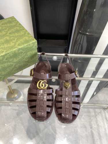 情侣款Gucci 25ss 春夏最新款 双G果冻凉鞋 专柜购买原版 正品一比一开发 所有细节 材料 全部跟你在专柜买到的都一样 欢迎细节对比 码数:36 44