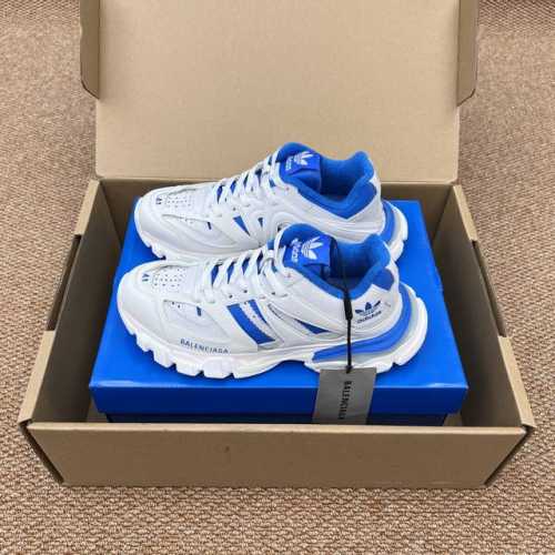 顶级Balenciaga巴黎世家 Track 3.0 尼龙 Adidas联名 百搭舒适 低帮老爹鞋男女同款。 面料采用高密度网格拼接多重裁片皮革 内里织网 大底