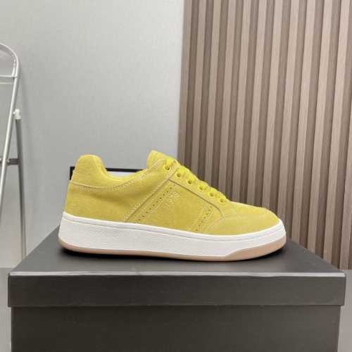 出厂:低帮 独家顶级版本 YSL SAINT LAURENT 圣罗兰 SL61春夏最新爆款休闲系列 SL61运动低帮休闲鞋 圣罗兰 SL61 ，原版购入 一比一