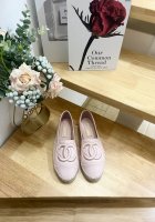 新品 Chanel香奈儿 25Ss 新款早春双C拼色 羊皮渔夫鞋 原版开发，正品工艺，手工折边后缝合，纯手工缝马克线，鞋正中间的双C Logo点缀恰到好处，简约