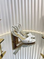 Dior 迪奥 秋冬新款Icon系列圆柱跟脚环绑带女鞋 Cd明星同款高跟圆头交叉带拼色凉鞋 材质 鞋面进口全粒面小牛皮+水染羊皮内里垫脚+意大利真皮大底 跟高: