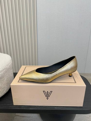 vanda Novak 小众独家 耗时3个月研发 鞋跟独特设计酒杯 重磅系列 众多联手意大利品牌 推出高级感满分的鞋款系列 火遍Ins神仙绝美神靴，海外博主疯狂
