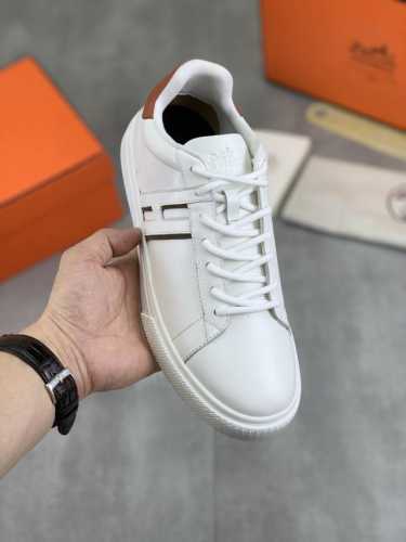 工厂P价P 实价 Hermes 爱马仕 -高端品质 原单 -鞋面：小牛皮、激光打孔品牌图腾工艺、鞋口松紧伸缩带、鞋舌丝印品牌Logo -内里：进口牛皮 -大底：