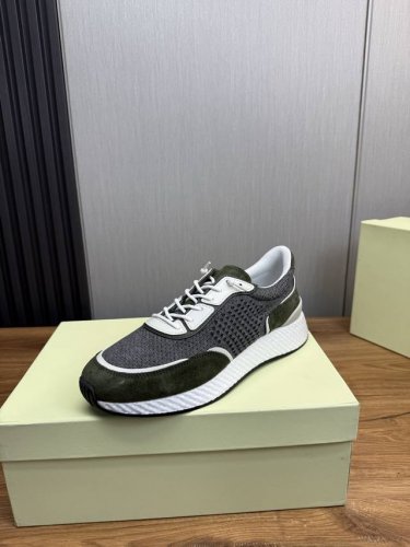工厂p价 zzegna 杰尼亚原单更新 piuma 在意大利语中指 羽毛 充分彰显 ZPZegna 都市跑鞋的别样风范 代表的是年轻 时尚的风格 是专为追求品质