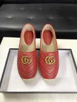 GUCCI 古奇 长期做货春夏季草编渔夫鞋 市场顶级版本，官网同步，永不过时，超级舒适，四季都可以穿，上脚超美绗缝真皮徽标渔夫鞋 鞋面：进口山羊皮 内里：羊皮
