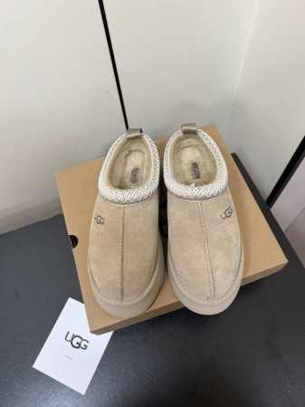 UGG2553民族风联名潮款厚底一脚蹬女懒人鞋雪地靴毛毛鞋 知名设计师品牌Feng Chen Wang、TELFAR推出的联名潮款单品。周冬雨&王嘉尔同款的方克 - 点击图像关闭