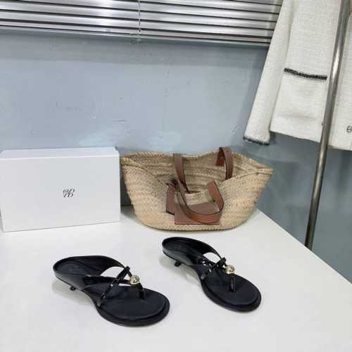 高品质出厂 ！小众潮牌ODTD25春意新款真丝小猫跟金属球圆头人字拖凉鞋今年大热的大头凉鞋优雅随性中透露不经意的性感，小猫跟完美拉长双腿比例惹眼轻松为夏日穿搭加