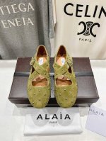 高版本出厂 独家新品 Alaia 阿莱亚25Ss 走秀款糖果色平底芭蕾舞鞋 最近超火的一款平底鞋 章小蕙同款 甜酷芭蕾风 人气超高的一款芭蕾舞鞋，浪漫又迷人 舒