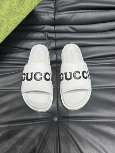 Gucc* 奢品男士拖鞋，1:1高端品质，休闲阳光宽松舒适型，最高版本高品质精品，经夏季必入哦！码数：38-44