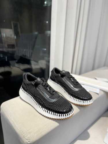 2044春夏chloe 克洛伊nama Sneaker彩虹系列运动鞋、容祖儿和孙怡宋茜明星同款、原材料是可再生物料制作、全手工缝马克线、肉眼可见皆是手工制造、环