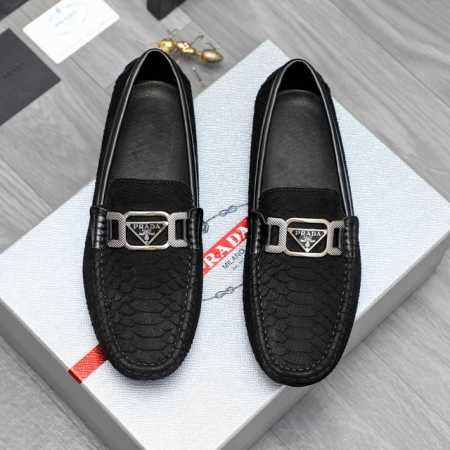 商品商标：Prada 普拉达 休闲套脚鞋 正码码数: 38-44 商品材料：精选反绒蛇纹牛皮鞋面 猪皮内里 橡胶大底 - 点击图像关闭