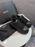 橙子出厂价p smfk 国潮十字花厚底饼干鞋 休闲鞋 小白鞋 帆布鞋 买手店一鞋难求 超多明星网红种草 鞋面采用进口牛皮拼海绵网布透气舒适 内里羊皮上脚非常舒适