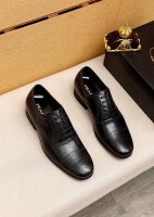 商品商标：Prada 普拉达 商务皮鞋 正码码数: 38-44 45订制 商品材料：精选 进口头层小牛皮鞋面，进口水染牛皮内里。强烈立体视觉效果，原版大底 颜