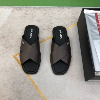 R A D ＊ 男士真皮底拖鞋 ： 39 一44 中垫全小牛皮包裹回力绵，鞋面里外全定制小牛皮！高端大气！