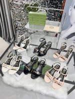 工厂p价 女装女鞋 运动原单上新啦Gucci古驰2025新款马衔扣凉鞋！高跟百搭显瘦、受用原版1:1五金！面料采用头层牛漆皮！内里垫脚羊标准码数35 40 41