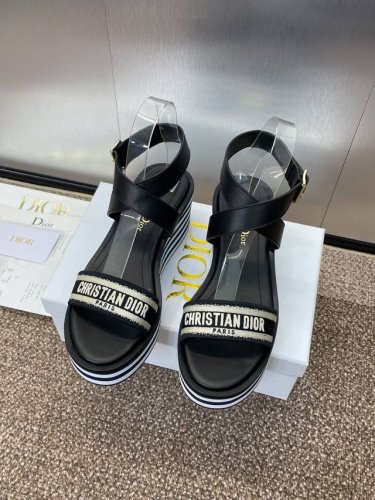 工厂P价P P350 迪奥 Dior 2025春夏新款 Ivieta Dway 厚底交叉带拼色女鞋 Cd字母Logo立体刺绣坡跟圆头露趾凉鞋 原版开发市面顶级版