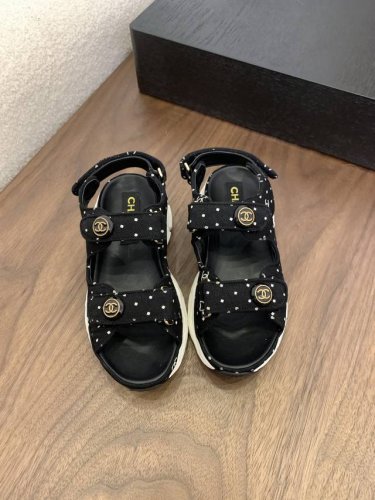 现货发售 *25 专柜 正品级 版本 官方目录 码数 35 36 37 38 39 34 40 41 需要定做跟客服 沟通 皮面10 均配有意大利正品包装